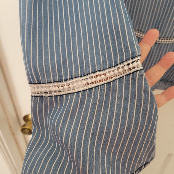 Fourteenth place v neck striped bell Denim Looking sleeve  XXL top blue white - Picture 3 of 6